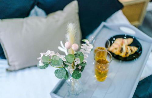 Heart of Didsbury Luxury 2 Bed Apartment by HASS HAUS - Photo 4