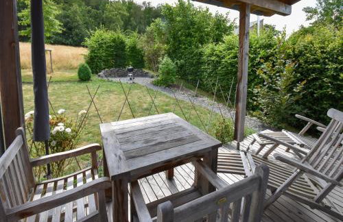 Holiday Home in Forest with Terrace & BBQ - Foto 39