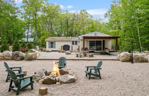 Firepit Nights, Outdoor Dining & Near Beaches - Foto 1