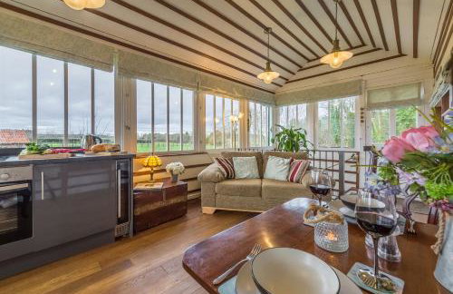 The Signal Box - Photo 3