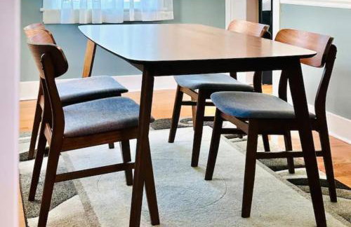 All Seasons Cottage - Game Room - Firepit By Zen Living Short Term Rental - Foto 20