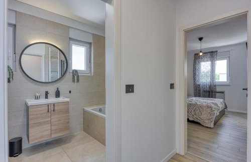 Modern apartment Ana with Jacuzzi and Pool - Foto 26