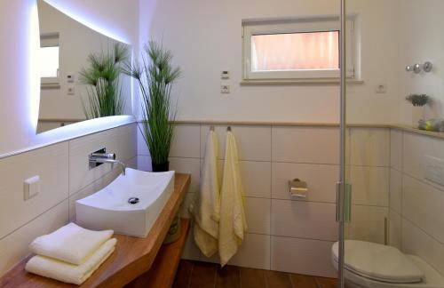 PETIT-CHALET AM HAINER SEE - Foto 13