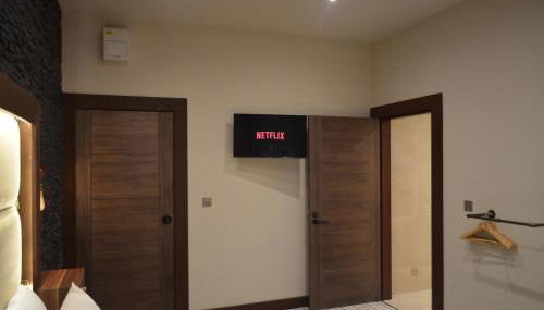 Afan Valley Hotel Suites Modern Ensuite Room for Contractors with Free Parking & WiFi - Foto 4