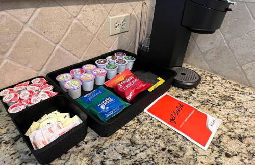 Home Away From Home-Cozy 2 BDRM Condo/Med Cntr/NRG - Foto 9