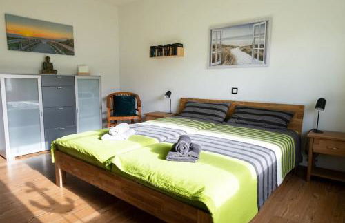 FH Ostfriesland to Huus, zw. Emden und Greetsiel - Foto 3