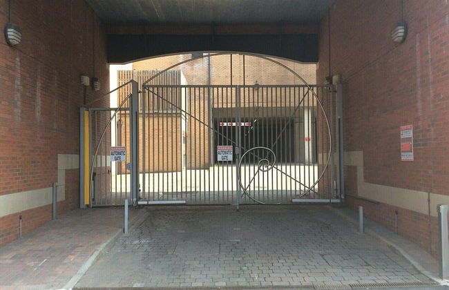 Igloo ViewPoint City Centre Retreat - Photo 49