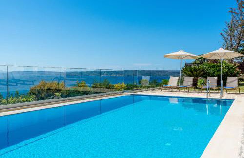 Hectoras Villa in Plaka BY APOKORONAS-VILLAS - Photo 13