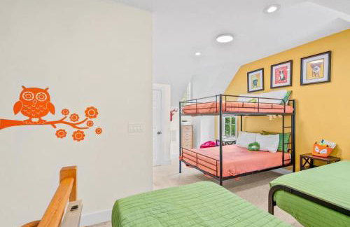 Mtn Views Hot Tub Close to Asheville - Foto 21