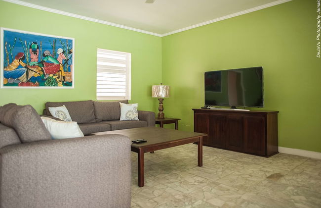 Breezy Shores at Cardiff Hall - Photo 21