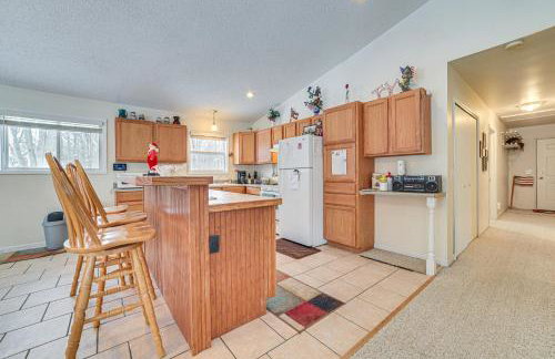 Secluded Mancelona Home with Gas Grill! - Foto 7