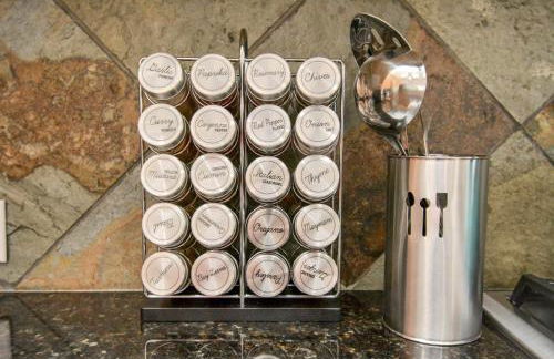 3BR 3Ba Upscale Luxury Home in The Heights - Foto 56