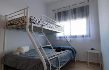 Apartamento con patio, piscina y parking privado - Photo 8