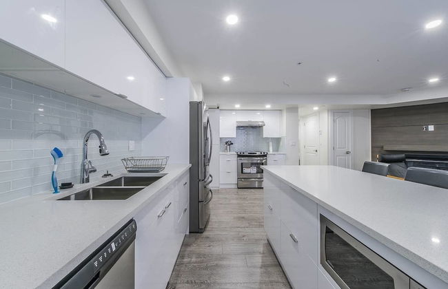 Private Luxurious Suite for Beach Getaway - Photo 5