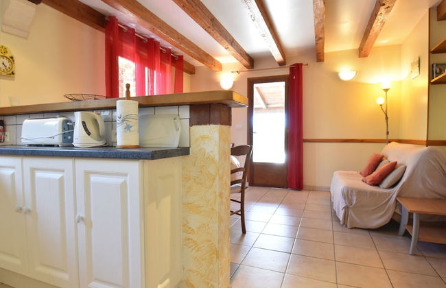 Holiday Home in Montclera With Sunny Garden, Playground Equipment and Private Pool - Foto 26