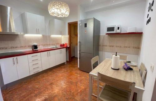 Melo Home Vecindario-Near AirPort-Elevator-Garage - Foto 15