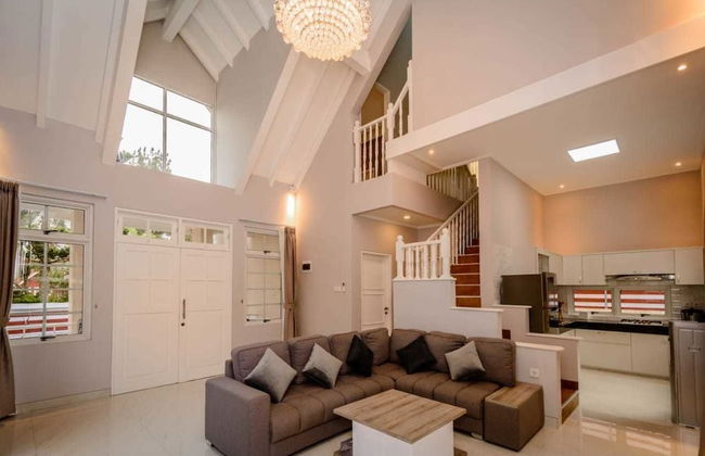 Villa Kota Bunga Puncak 2 Bedroom - Photo 7