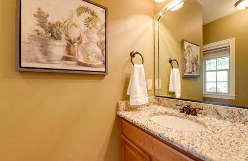 Waterfront Sherrills Ford Home with Pool and Boat Dock - Foto 26