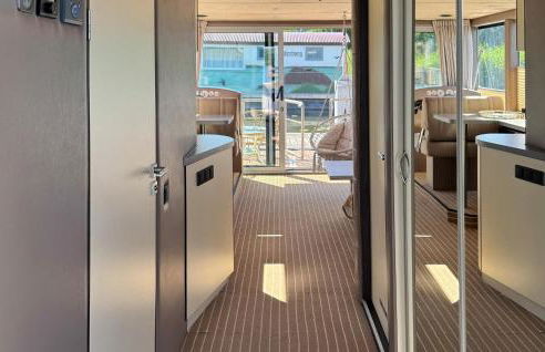 Gorgeous Ship In Havelsee Ot Kützkow - Foto 7