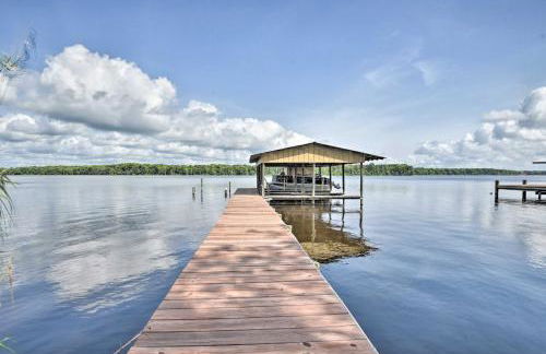 Waterfront Welaka Escape with Private Docks! - Foto 1