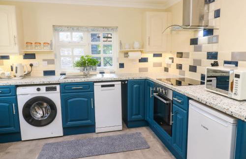 Little Acorns - Photo 15