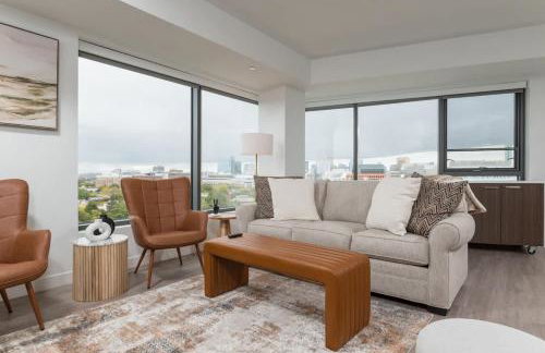 Central Penthouse Harvard MIT Spacious Gym & Work - Photo 12