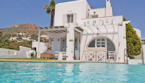 Deep Blue Villa - Photo 1