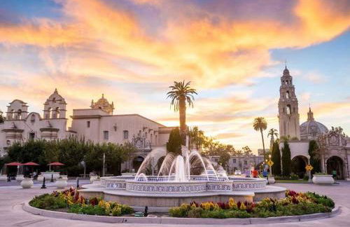 Luxury NEW Residence with Private Rooftop, Downtown in minutes - Foto 31