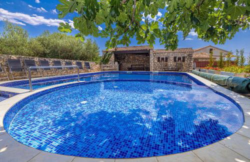 Villa Haya with heated pool - Photo 5