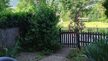 Studio en rez de jardin , vue montagne - Foto 1