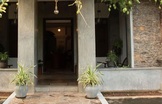 Galle Large Serviced Villa Near Beaches & Fort - Photo 40