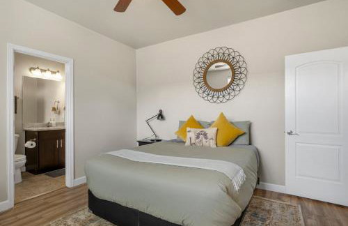 Mountain Peaks Getaway 4BR4BA Pet-Friendly Central AC Near Downtown Trails - Foto 12