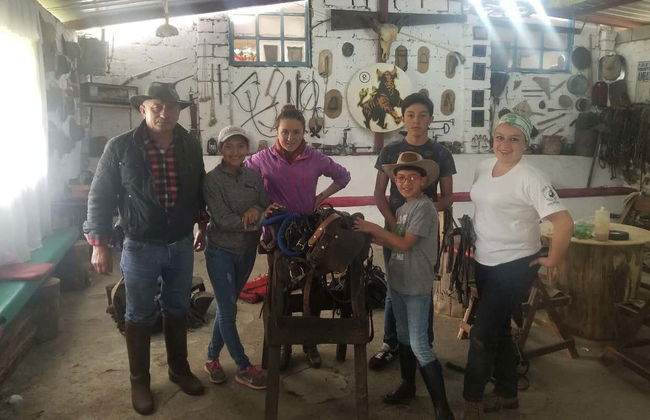 Visita a la Hacienda Hipolongo Cruz de Mayo - Foto 6