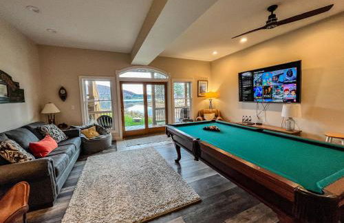 Lakefront Home Near Wisp with Great Location Dock Slip Hot Tub - Foto 22