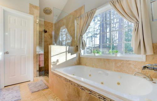 3 Beds, Kids Friendly Ranch,Jaccuzzi Tub,Walk to Food Lion,Restaurant, Keurig , sleep noise machine,,Crib,5G - Foto 5