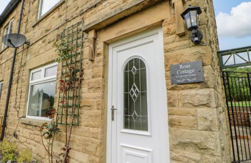 Rose Cottage - Photo 2