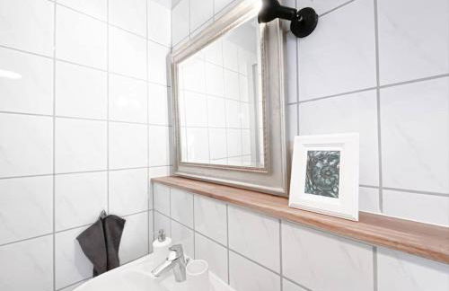 Schöne Ferienwohnung mit Blick über Stadtwald - Foto 3