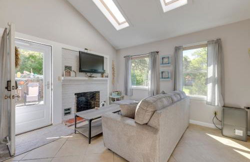 Close to Beach and P-Town! Cottage with Bay Views - Foto 11