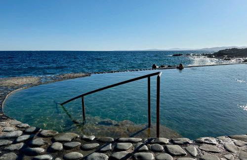 Luxury Family 2BR - Prime Location, Walk to Beach & Shopping, Sunny Balcony - By Totolulu Cannes Hoche - Foto 51