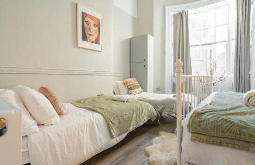 Central L1 Stay, Close to all Attractions, Parking Nearby - Foto 33