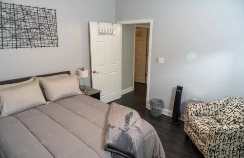 Modern 3BDRM, Renovated, Spacious & Central - Foto 11