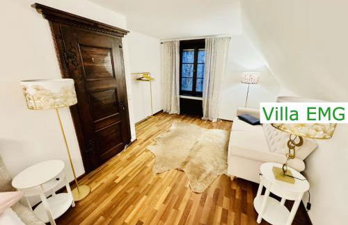 Luxus Ferienhaus Villa EMG München in Moosburg mit Pool, SPA, Kamin, Wald, See für Familien Gruppen bis 24 Personen - Foto 43