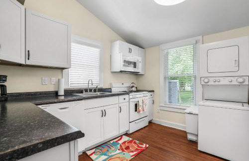 The Beach Peach - Downtown location with new charm! - Foto 12