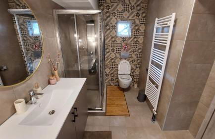 Calliope Apartment - Photo 13