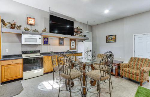 Deck, Hot Tub, Views! Reunion Retreat in Ozarks - Foto 26