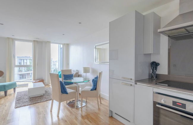 Sleek & Sunny 1BD Flat Near Greenwhich - Deptford! - Foto 10
