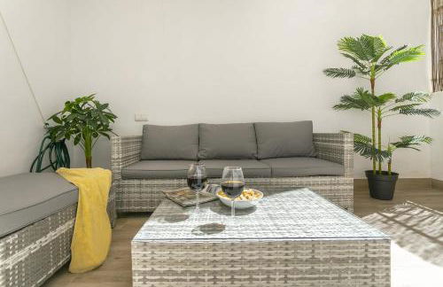 Precioso apartamento con Patio - Photo 4