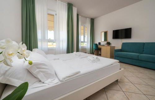 Hotel MAX Lazise &Appartamenti - Foto 1