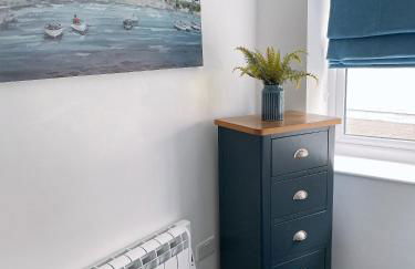 Plain Sailing 2 min walk to the harbour amazing location - Photo 23