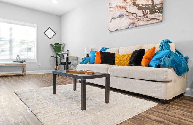 Sapphire Oasis A Luxurious Townhouse Retreat Near Nashville Ft Campbell - Foto 34